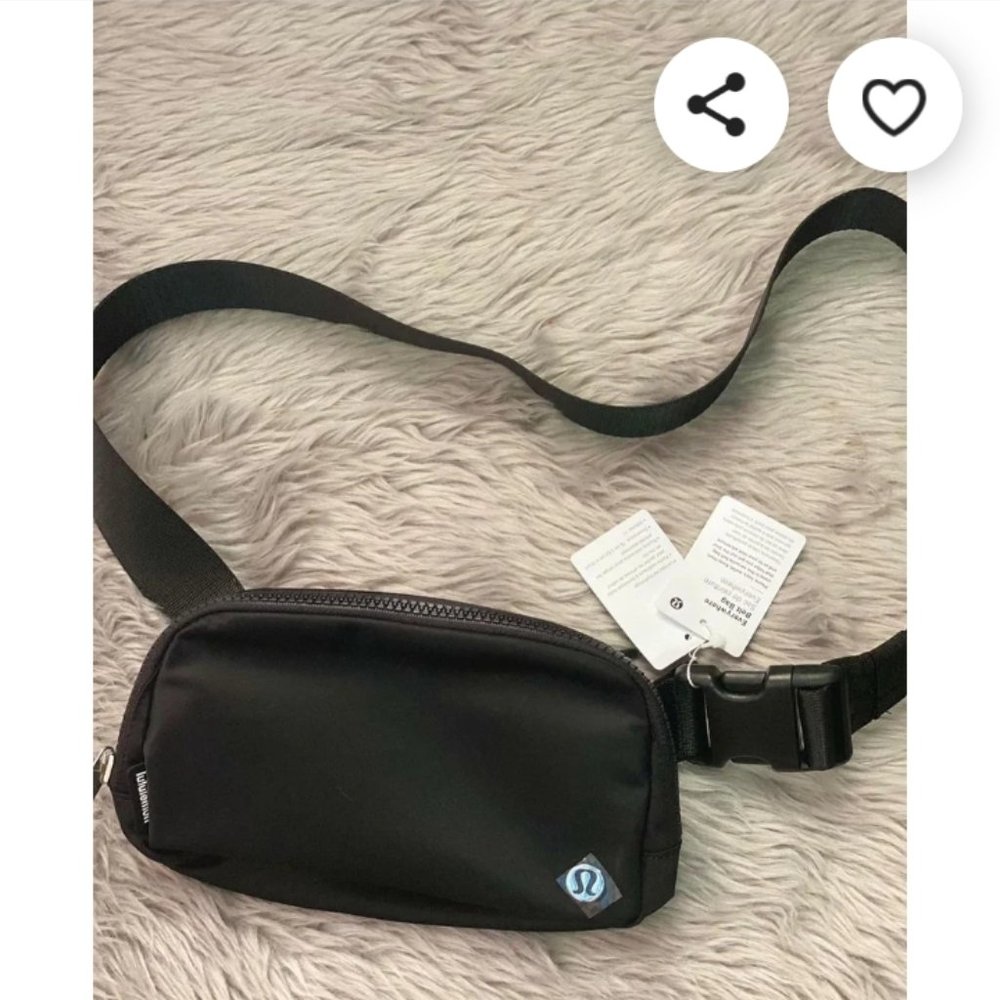 Lululemon belt bag